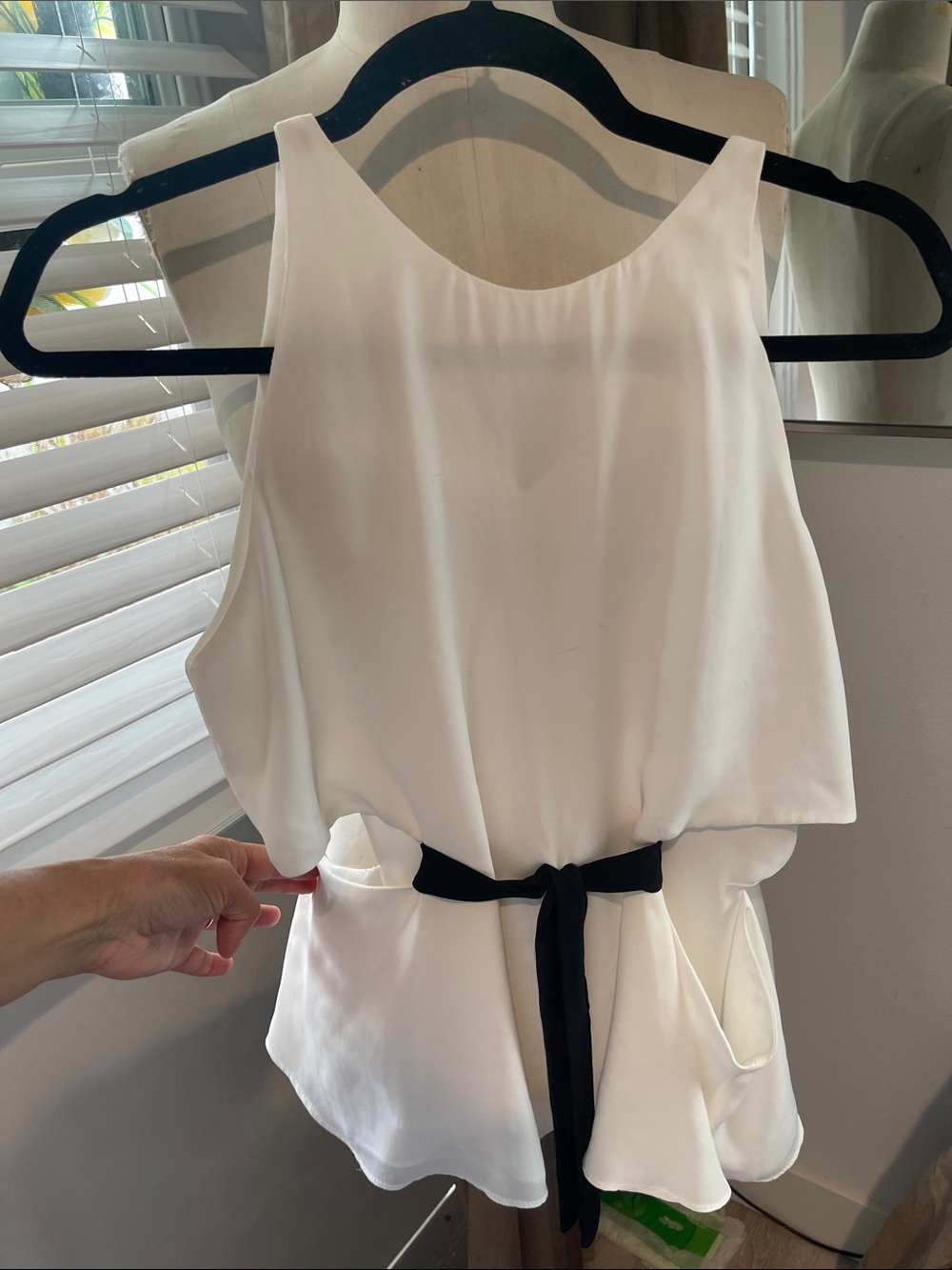 Zara White Sleeveless Button-Back Shell Top with side cut outs and black tie